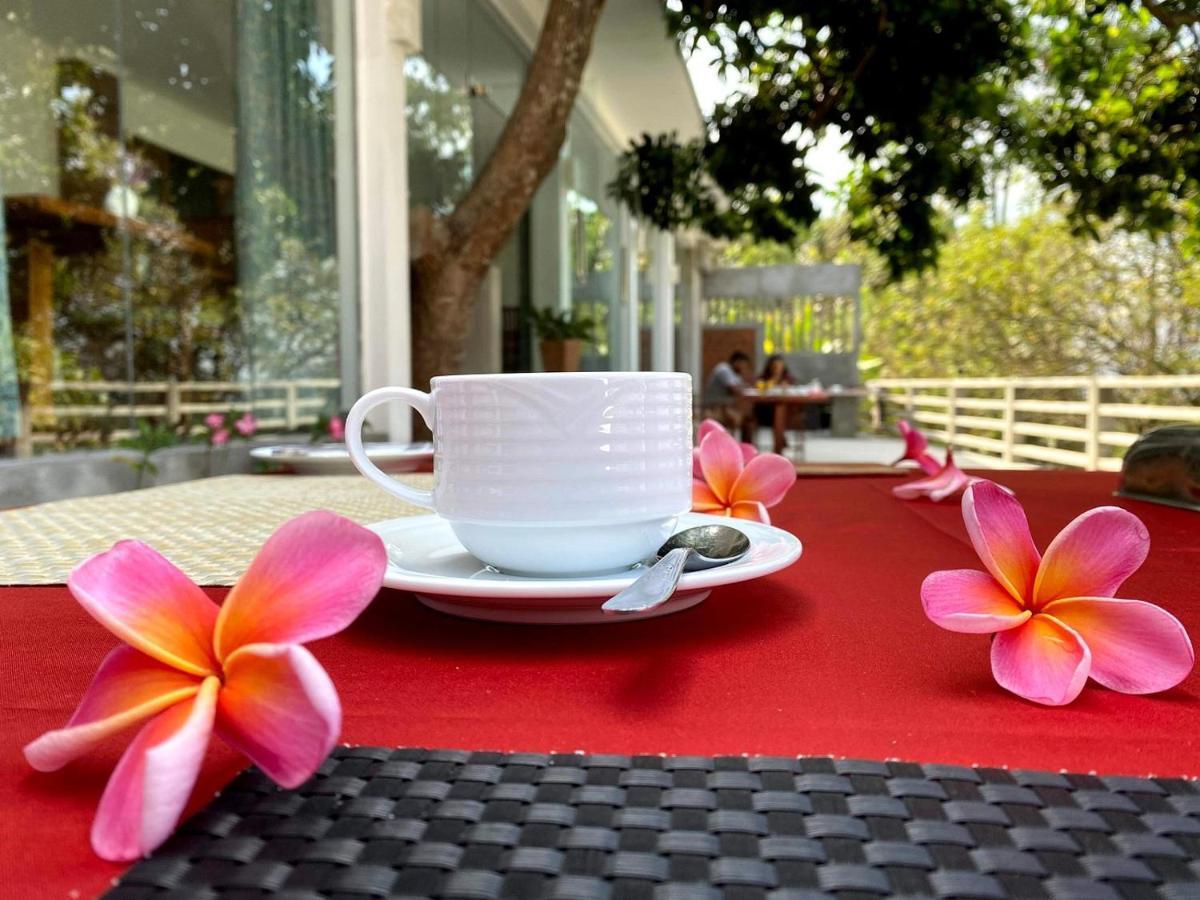Elegant Hotel Kandy Exterior foto